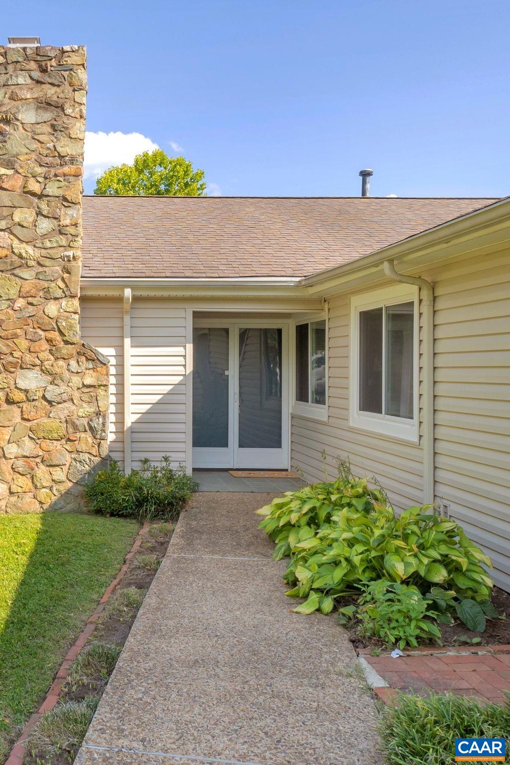 295 TENNIS DR