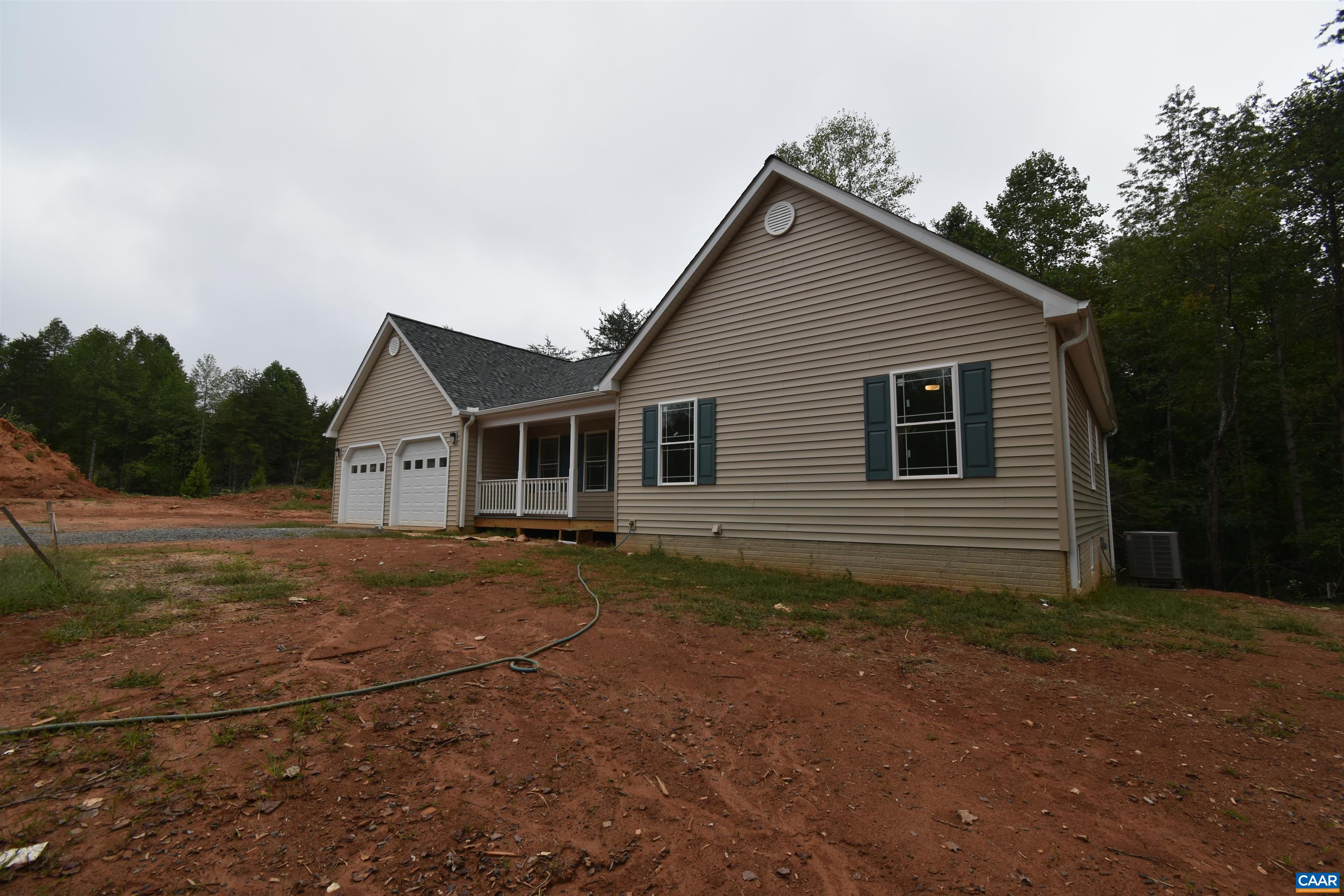 280 FARM RIDGE DR