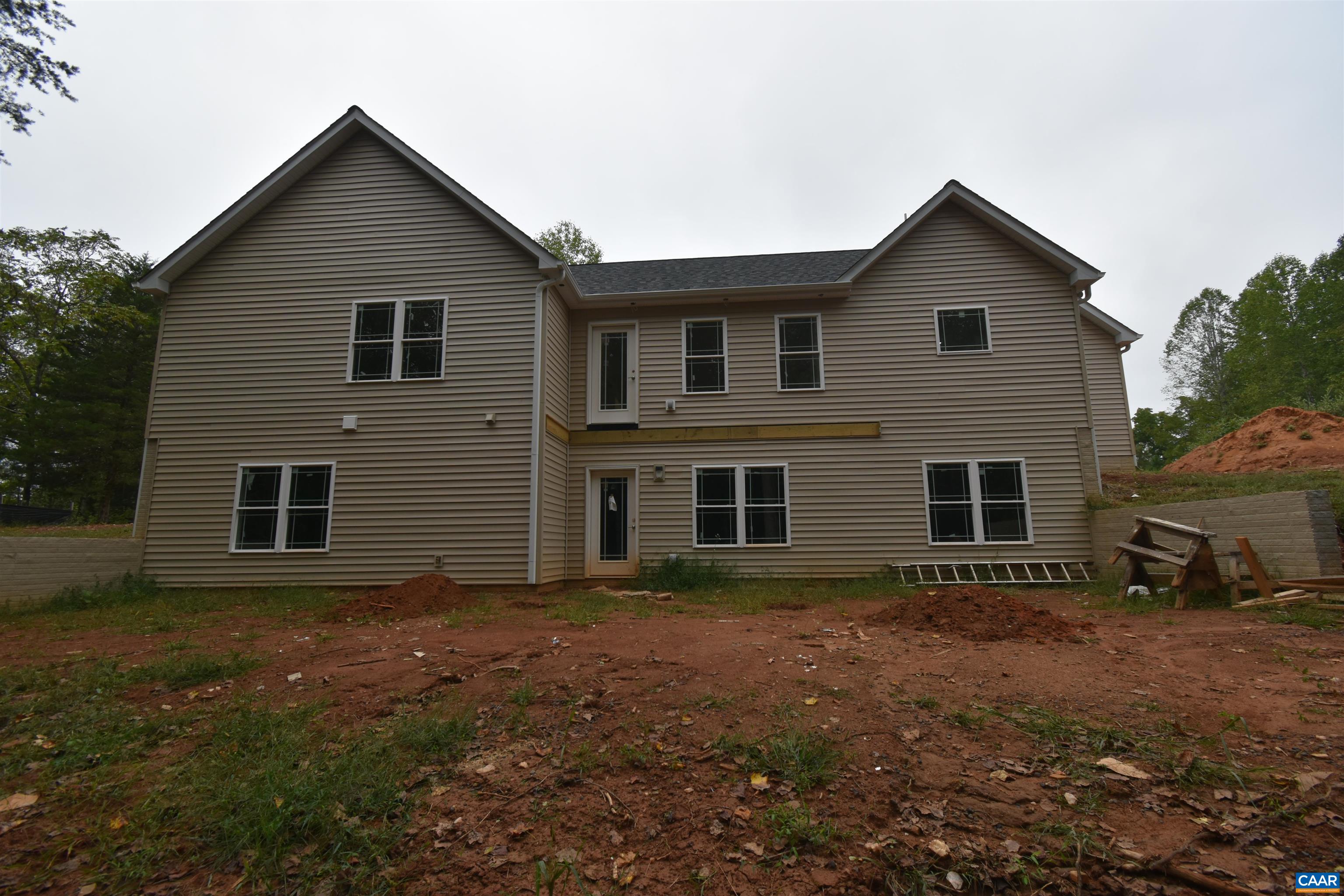 280 FARM RIDGE DR