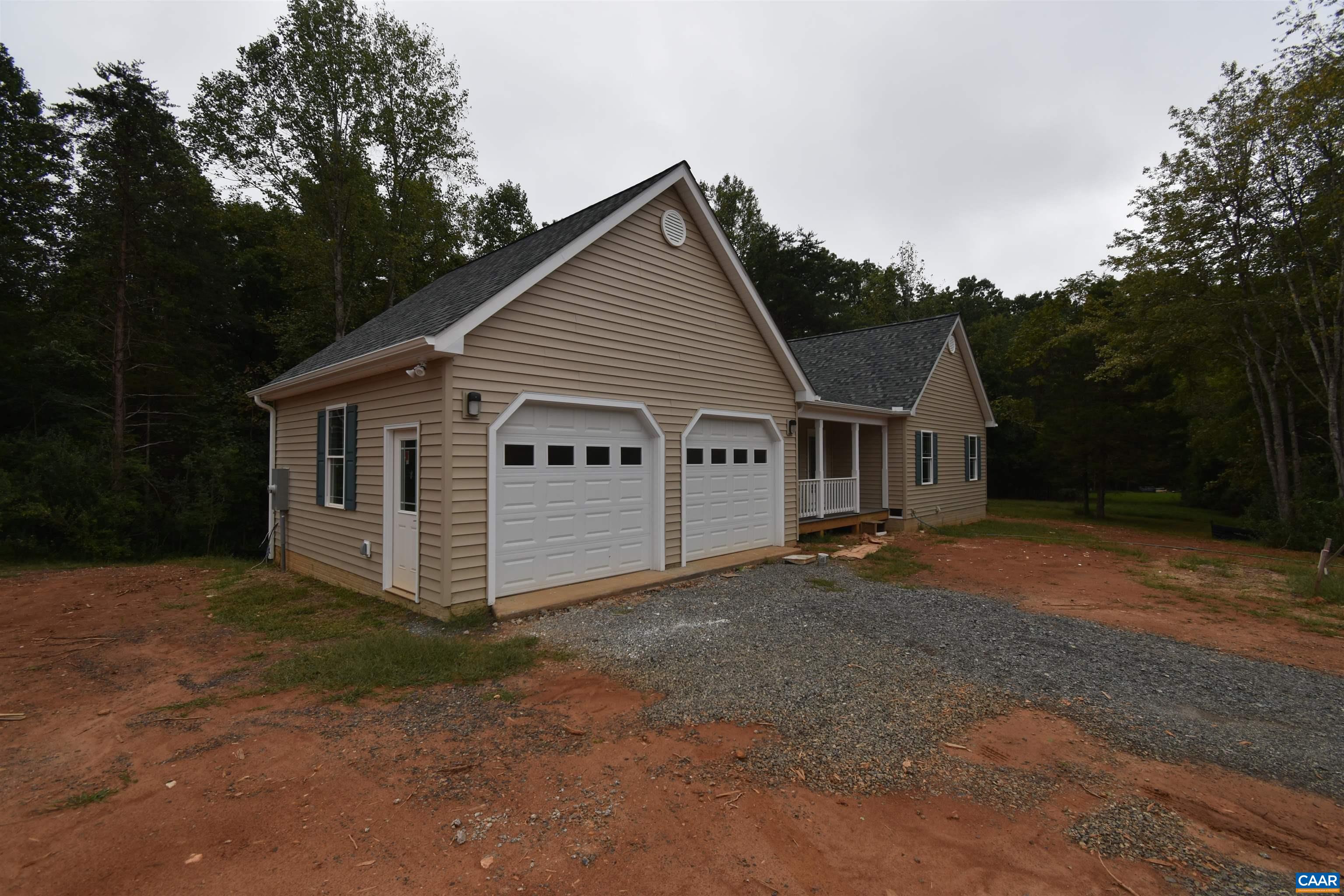 280 FARM RIDGE DR
