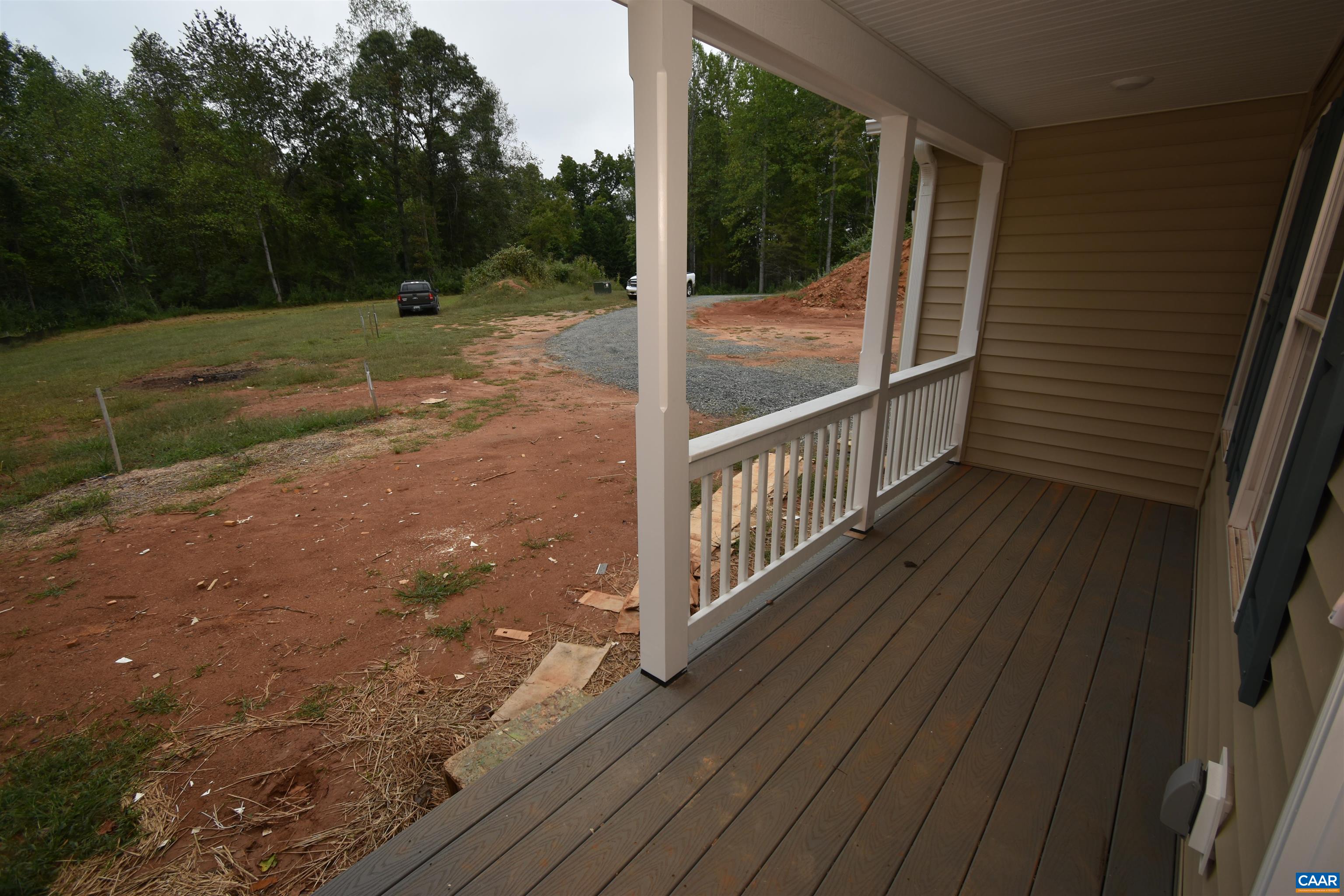 280 FARM RIDGE DR