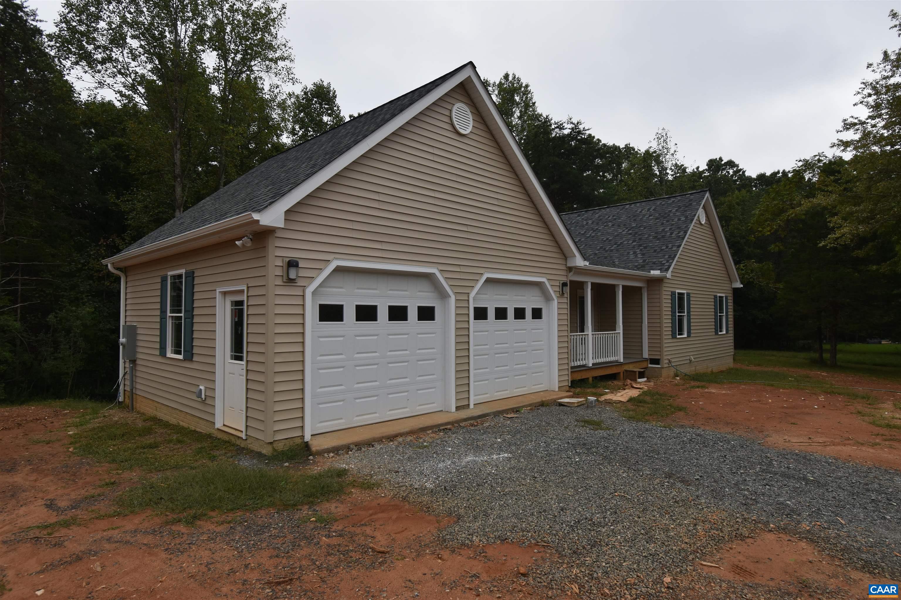 280 FARM RIDGE DR