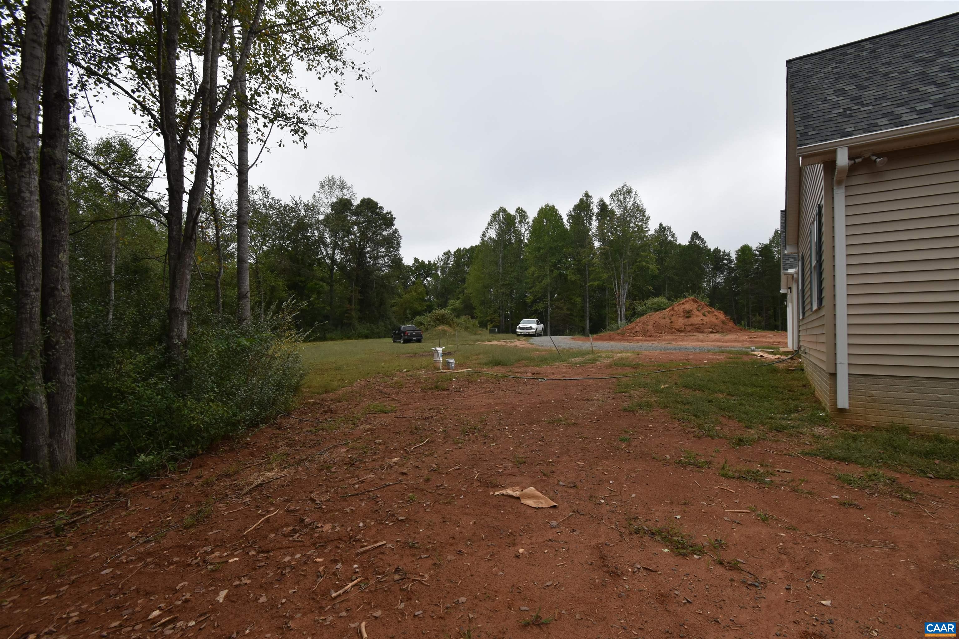 280 FARM RIDGE DR