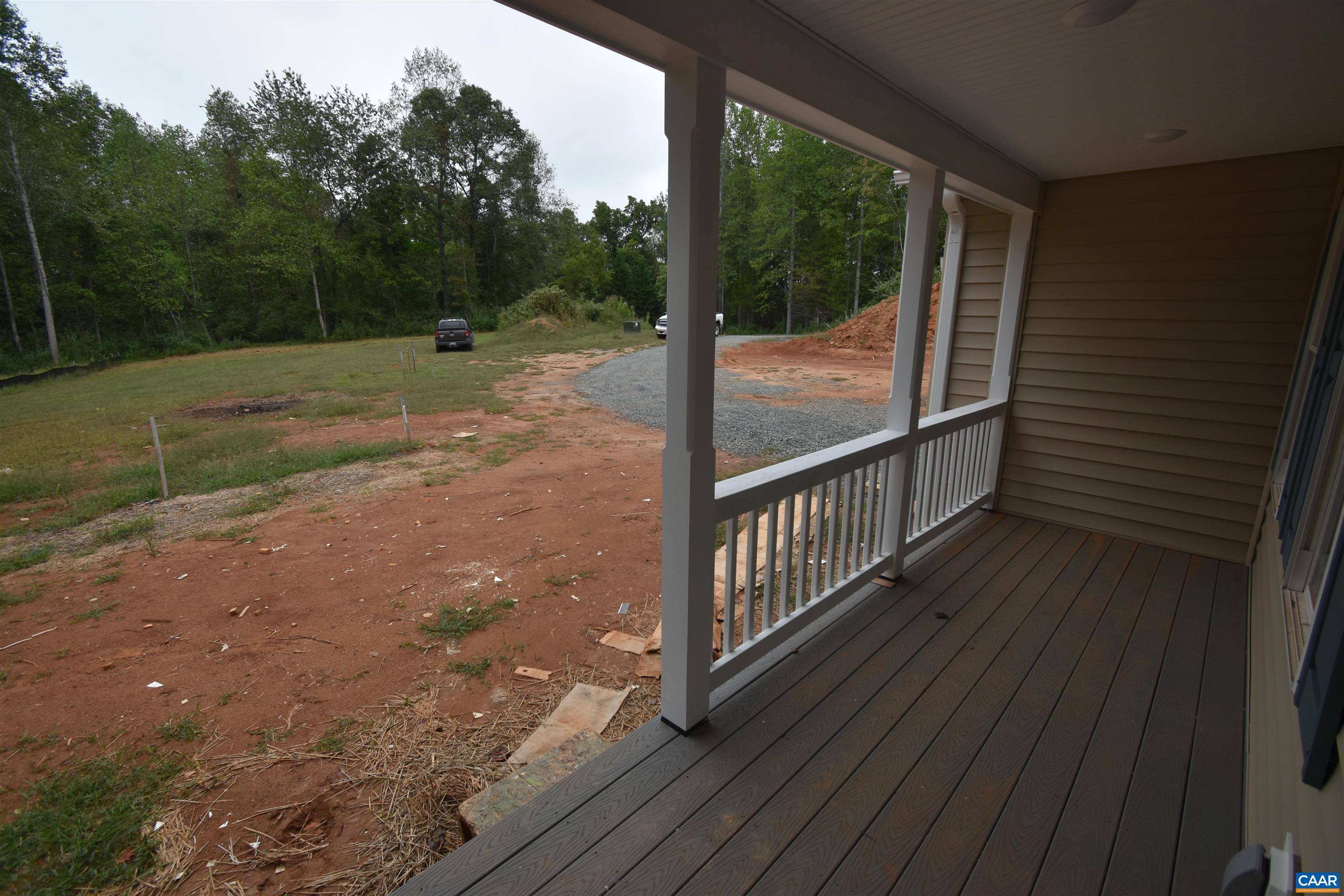 280 FARM RIDGE DR