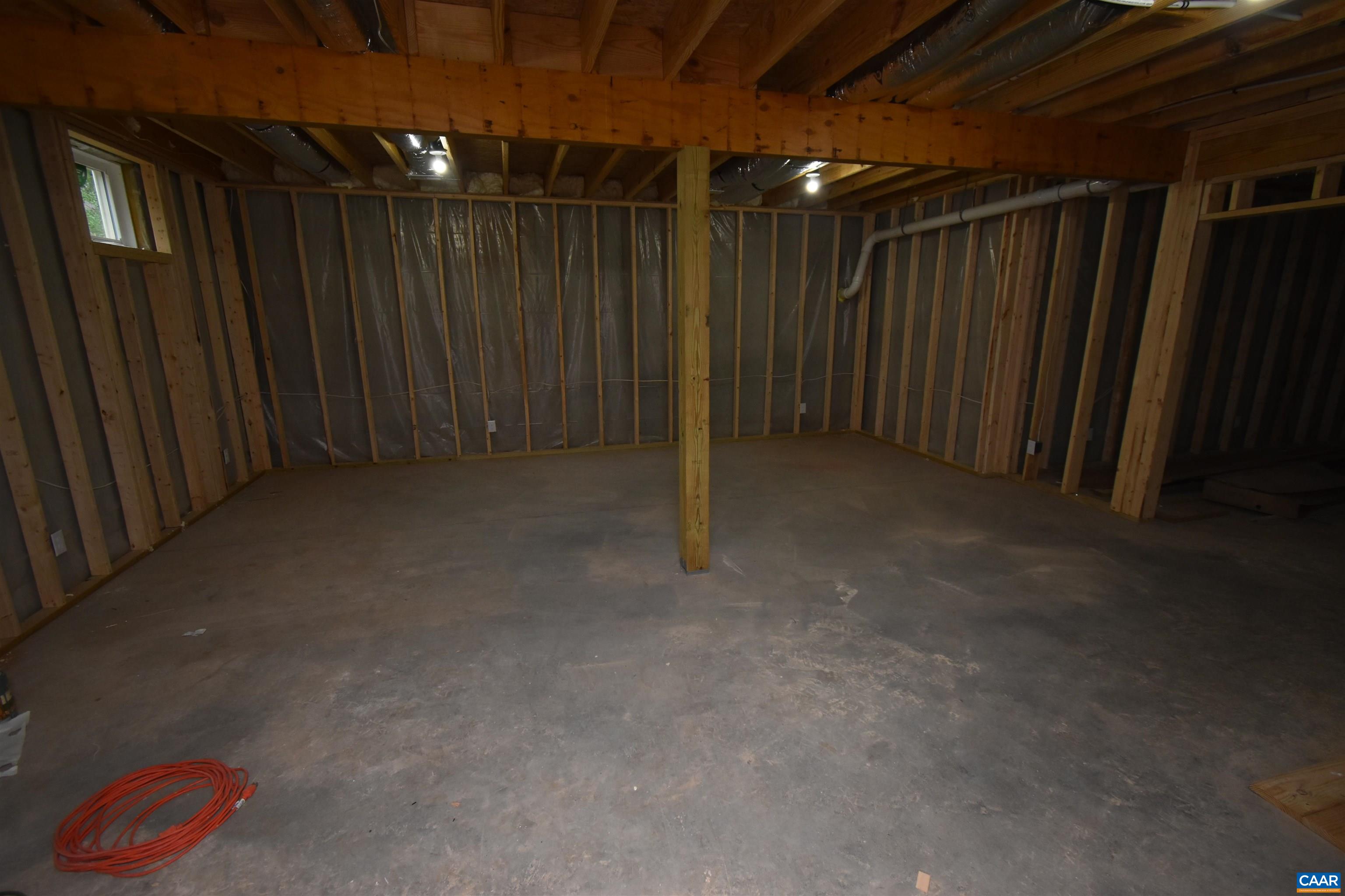 280 FARM RIDGE DR