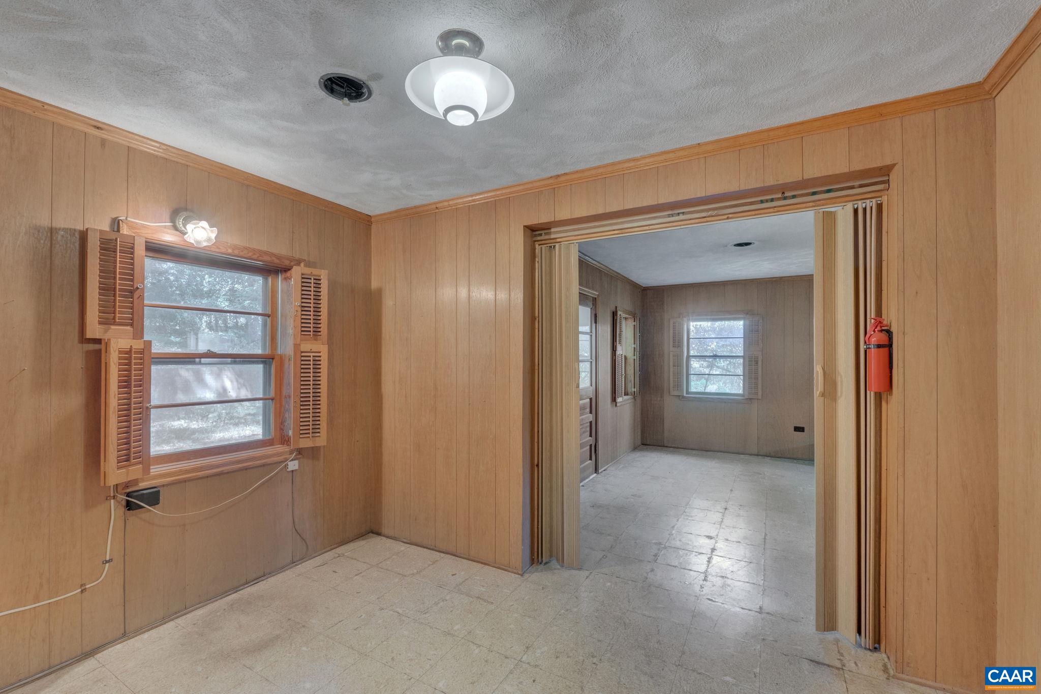 2713 NORTHFIELD RD