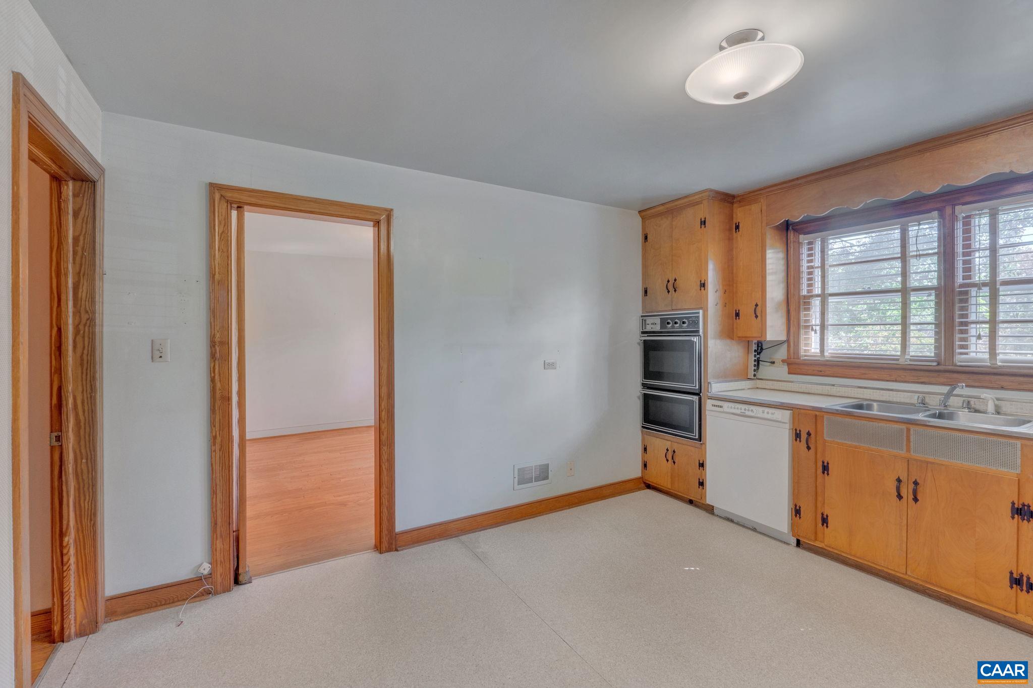 2713 NORTHFIELD RD
