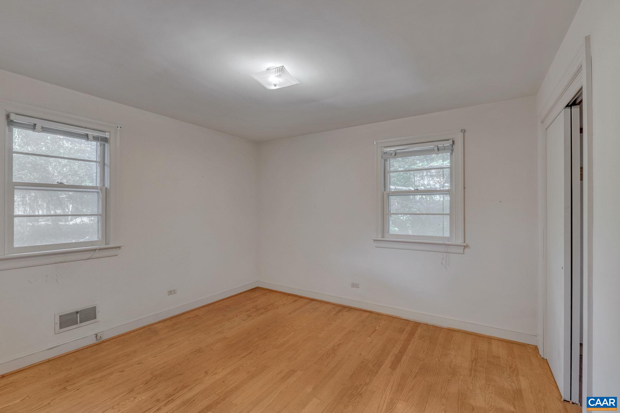 2713 NORTHFIELD RD