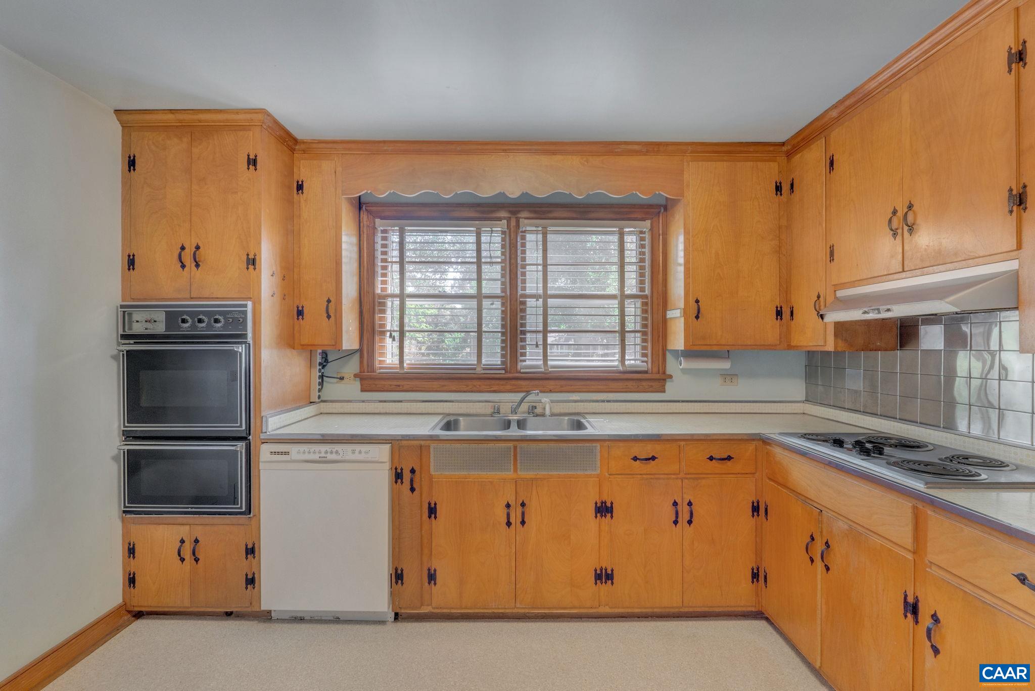 2713 NORTHFIELD RD