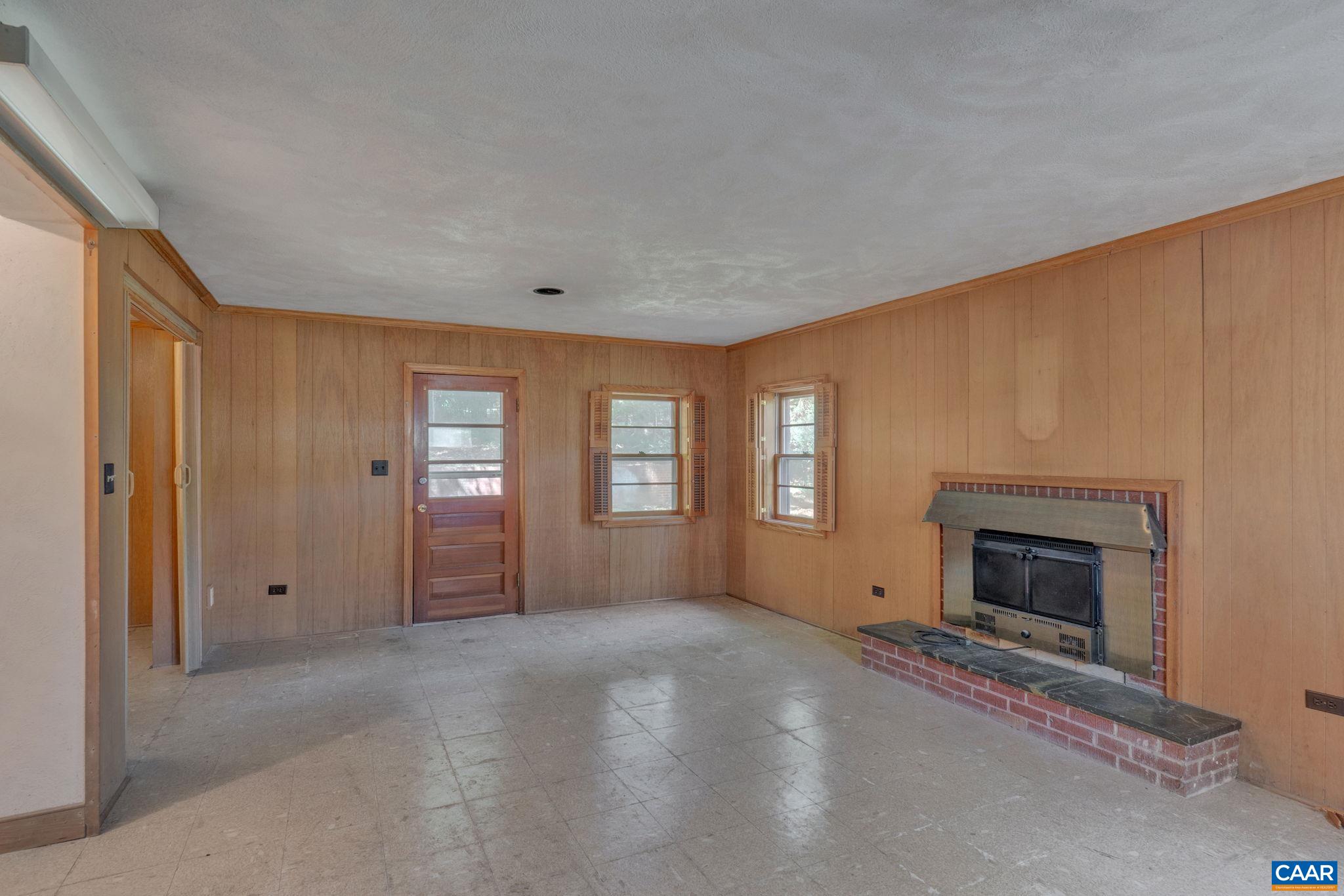 2713 NORTHFIELD RD