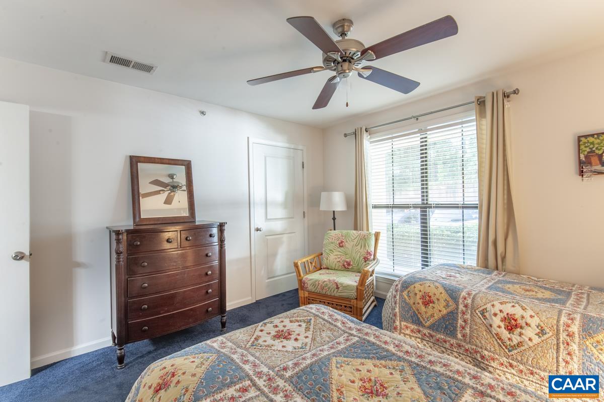 750 WALKER SQ Unit: 1B