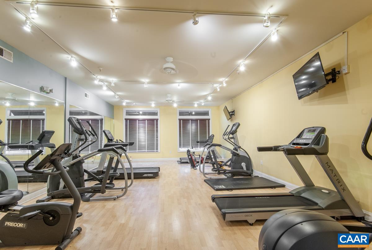 750 WALKER SQ Unit: 1B