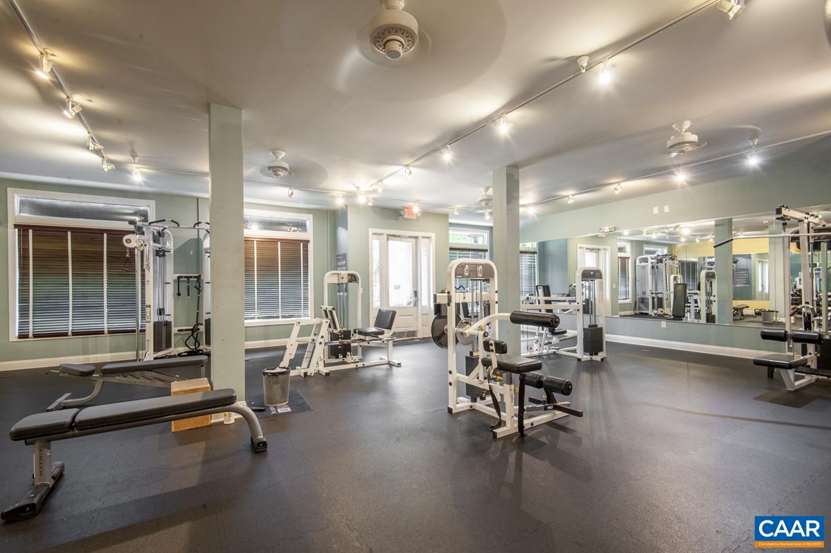 750 WALKER SQ Unit: 1B