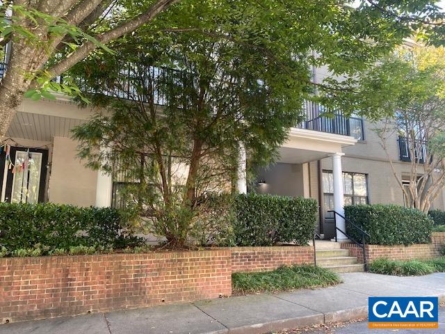 750 WALKER SQ Unit: 1B