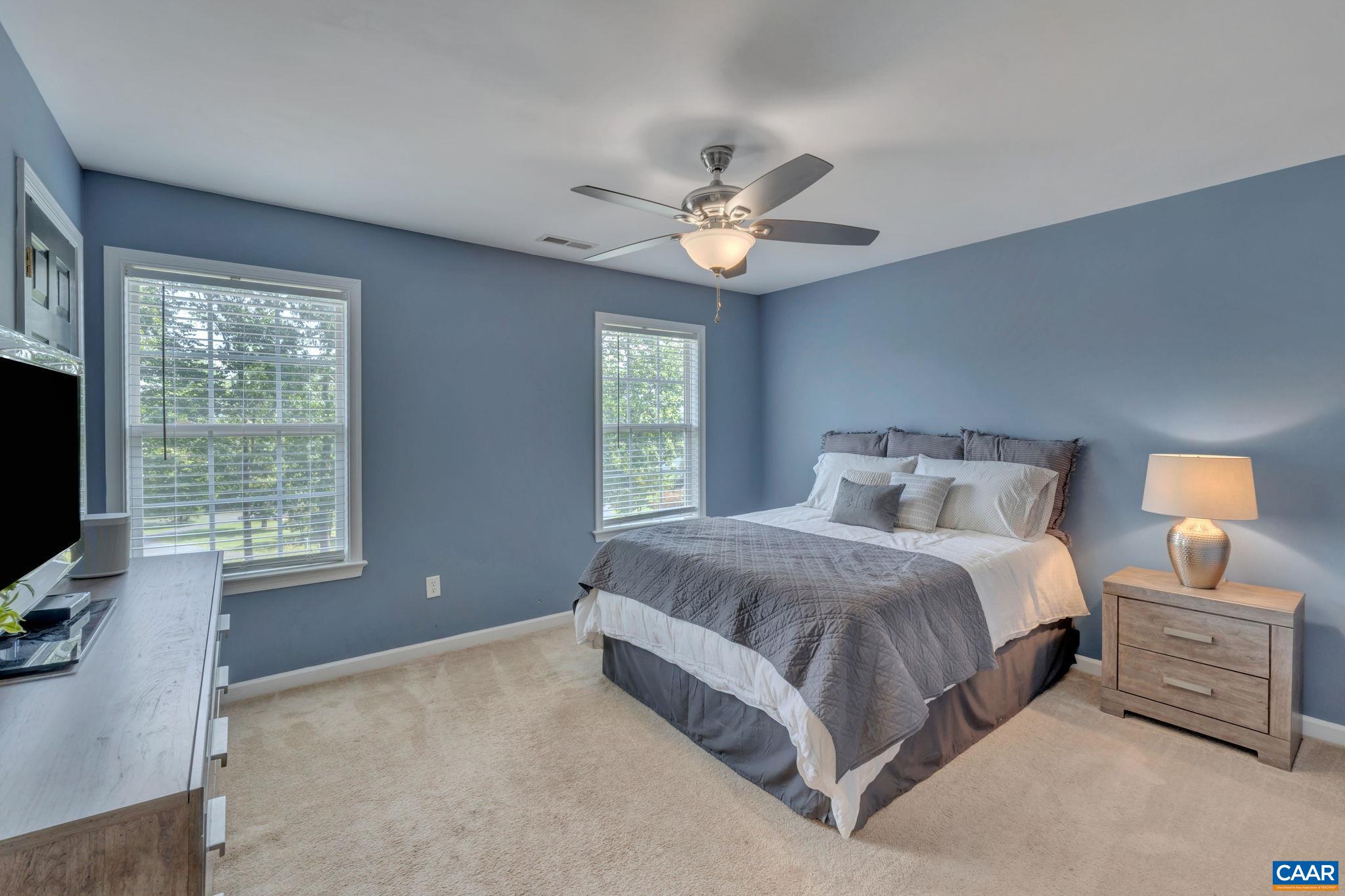 1275 TEMPLETON CIR