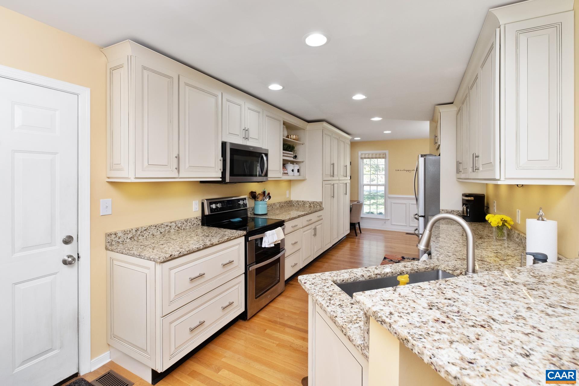 254 SOUTHRIDGE DR