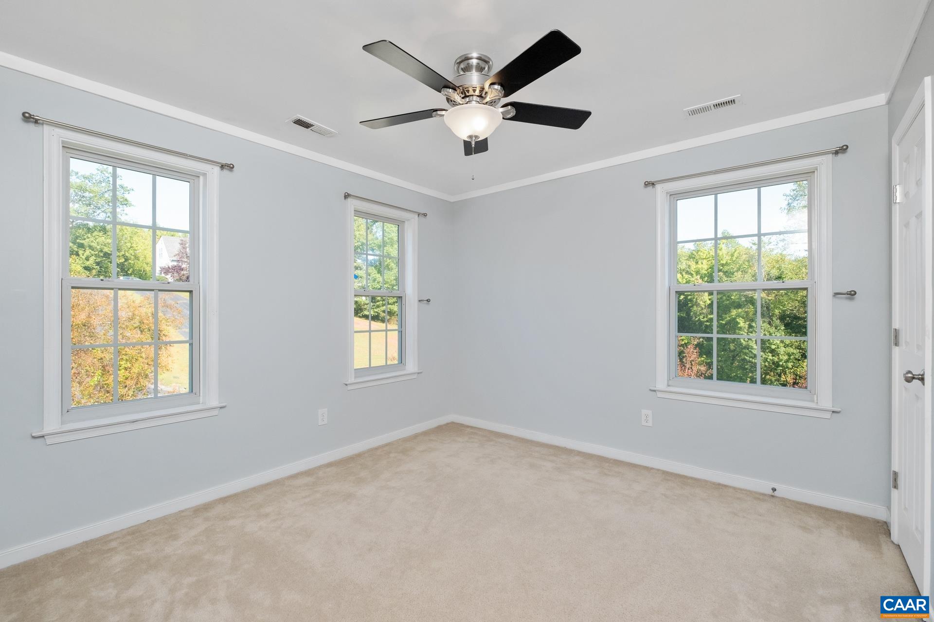 254 SOUTHRIDGE DR