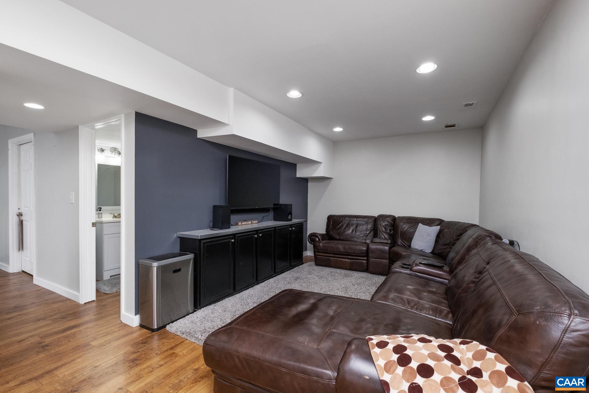 254 SOUTHRIDGE DR