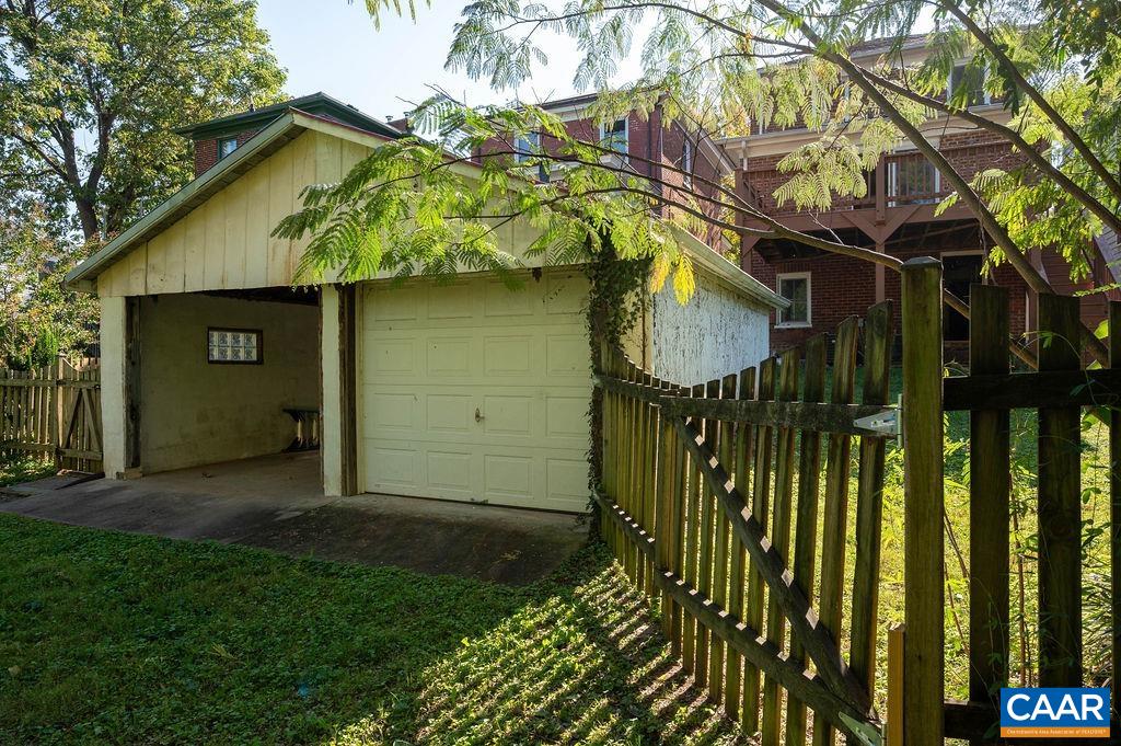 517 AVON ST