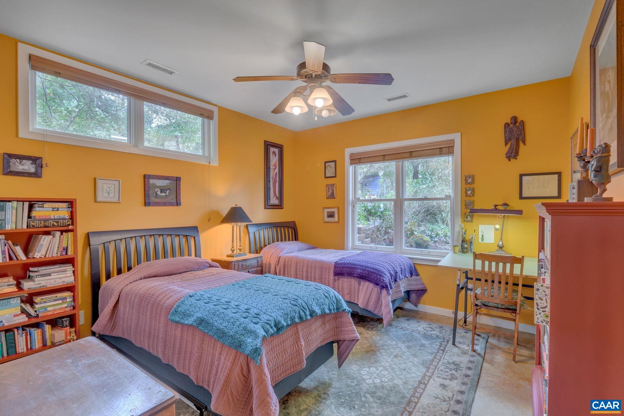 118 RIVERBLUFF CIR