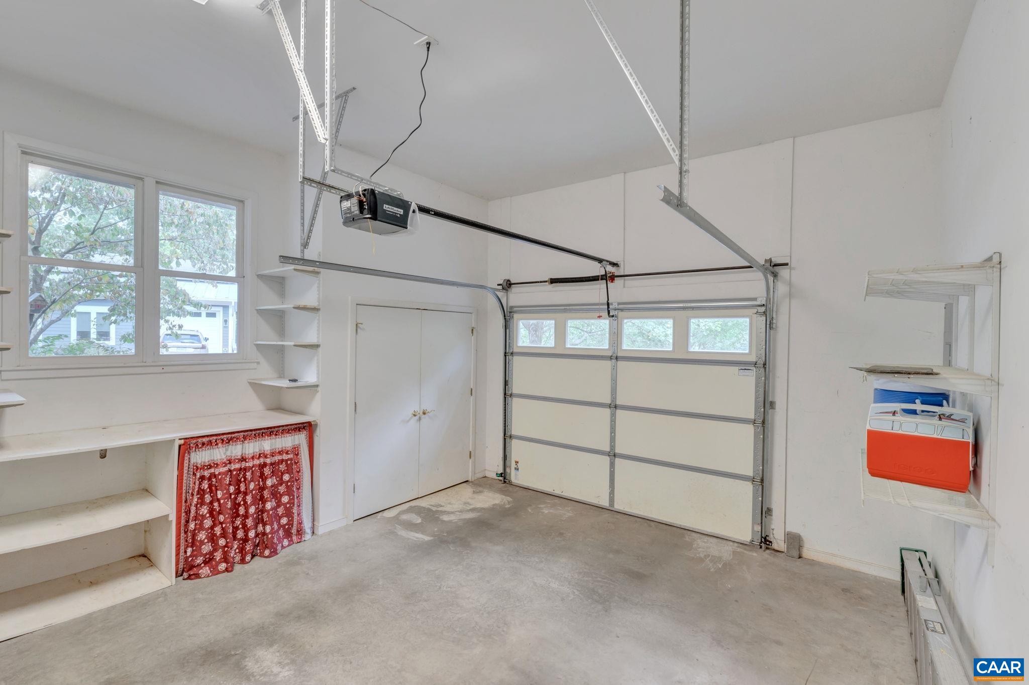 118 RIVERBLUFF CIR