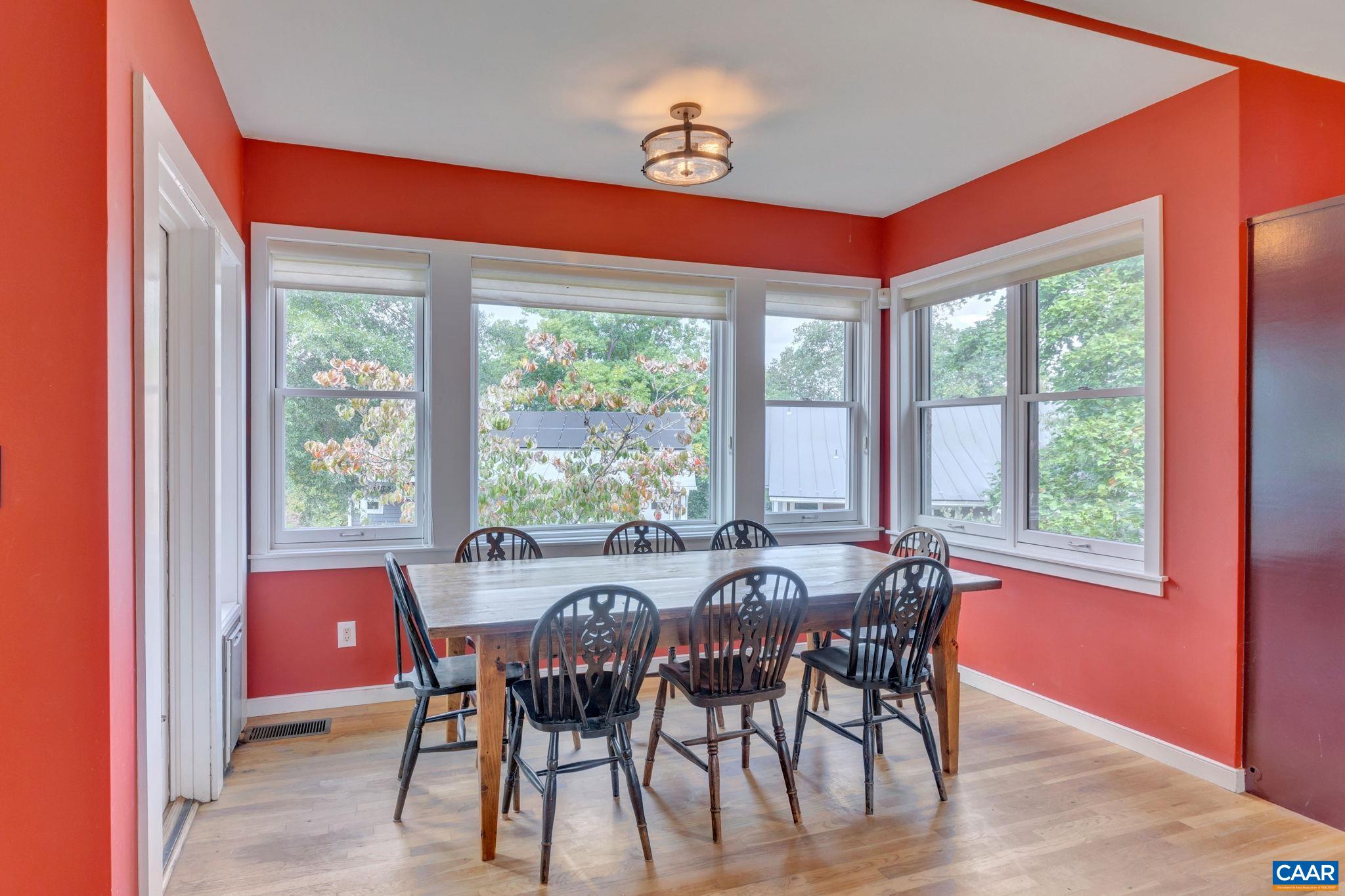 118 RIVERBLUFF CIR