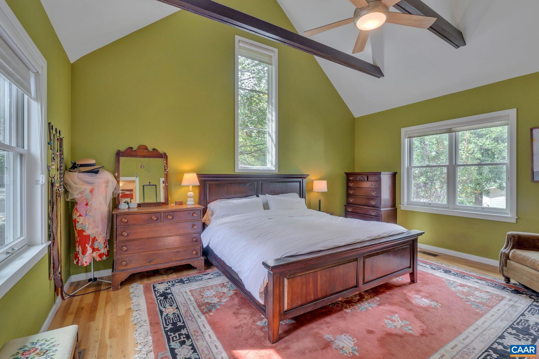 118 RIVERBLUFF CIR
