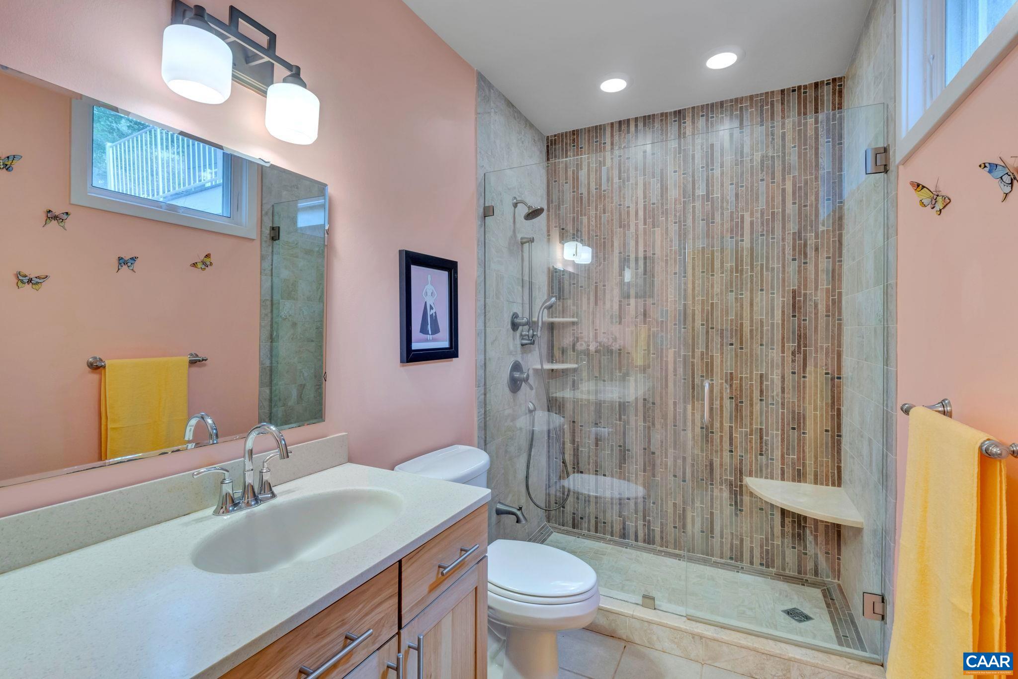 118 RIVERBLUFF CIR