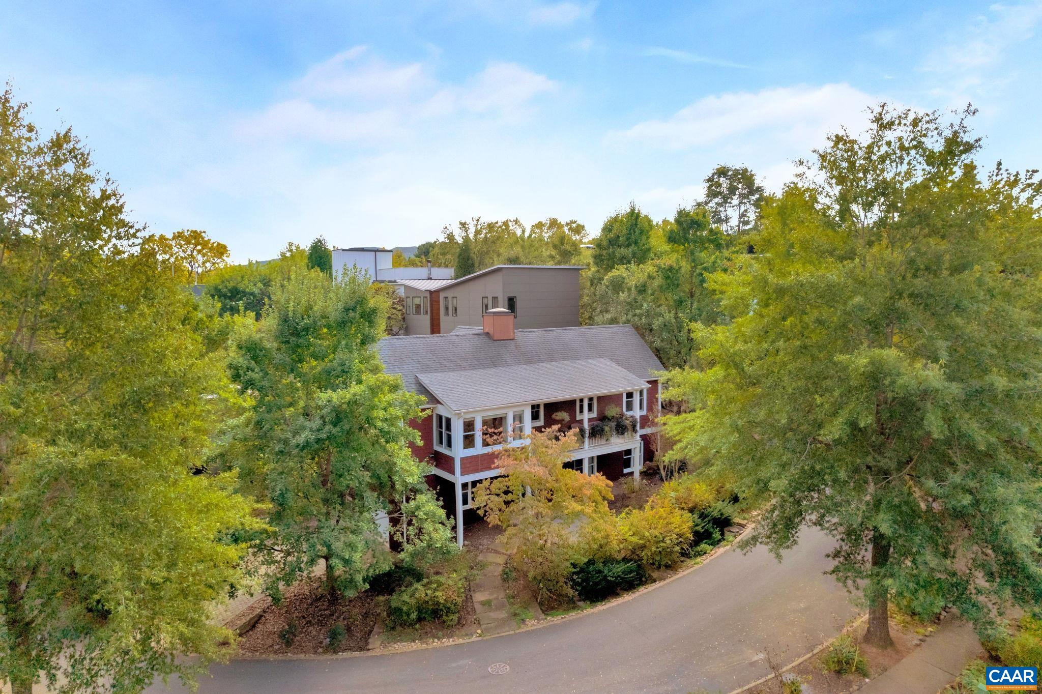 118 RIVERBLUFF CIR