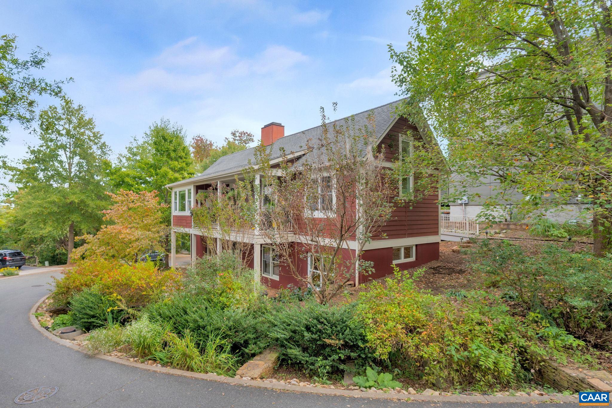118 RIVERBLUFF CIR