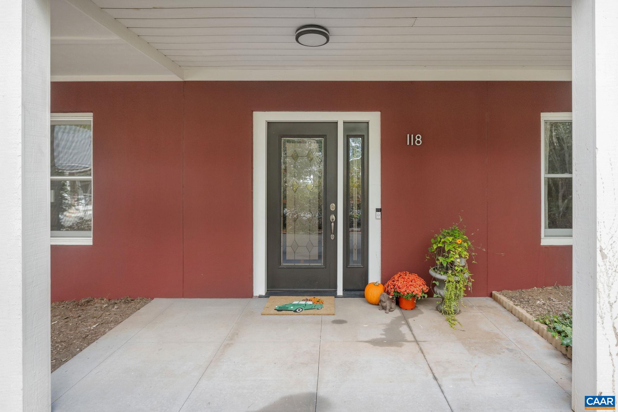 118 RIVERBLUFF CIR