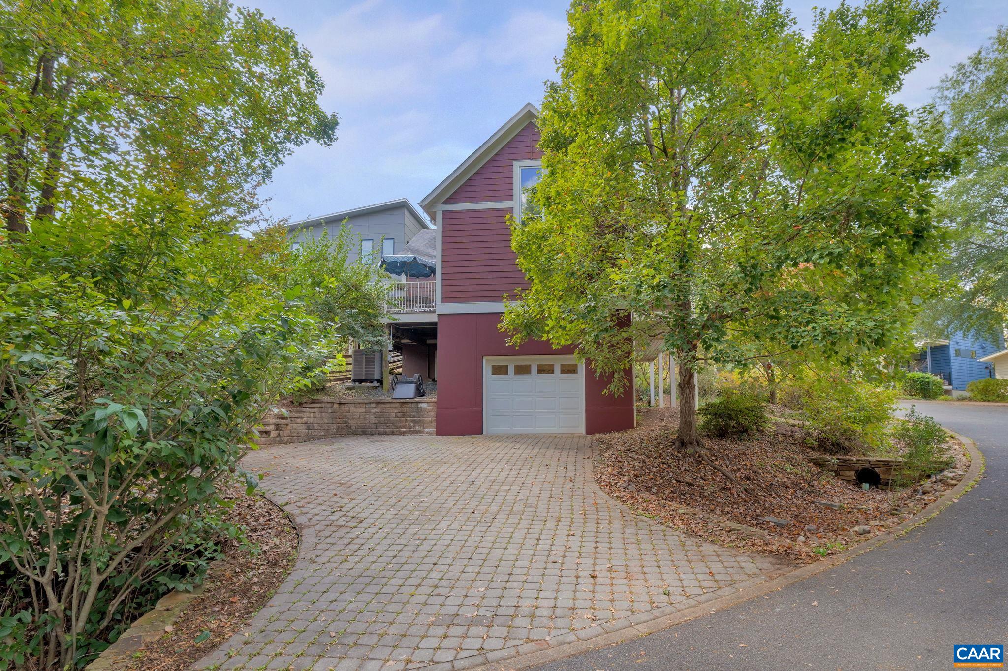 118 RIVERBLUFF CIR