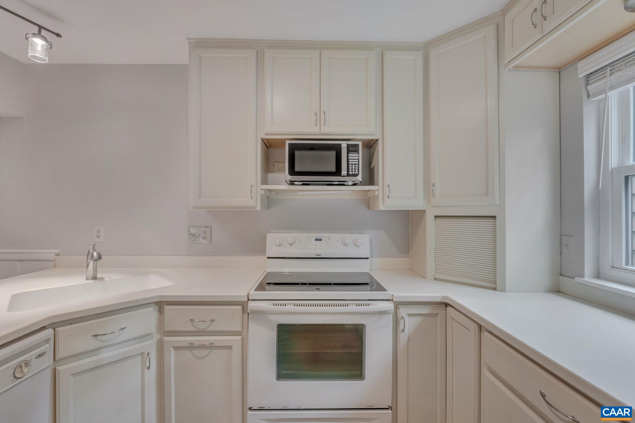 728 EXTON CT
