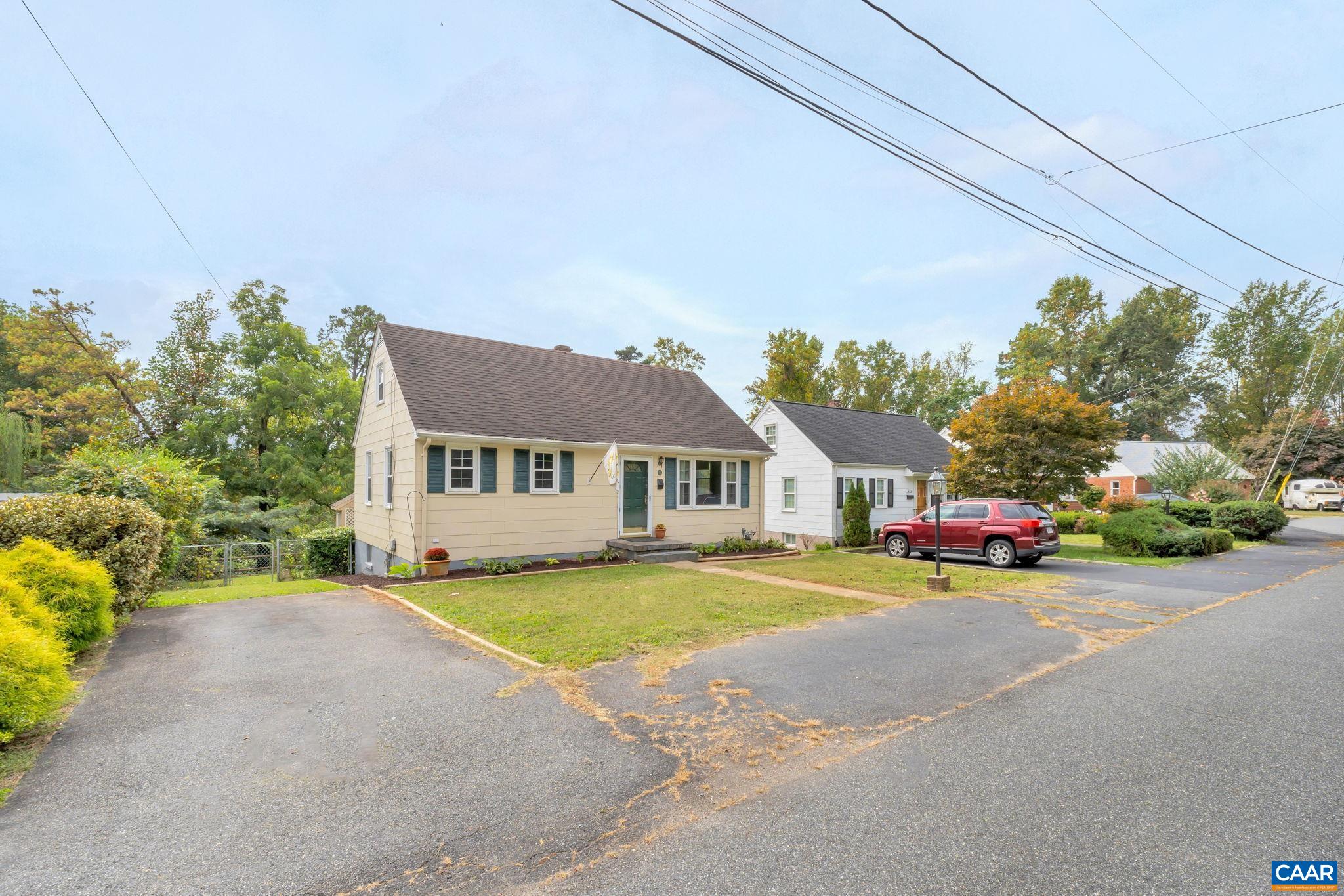 421 MOBILE LN