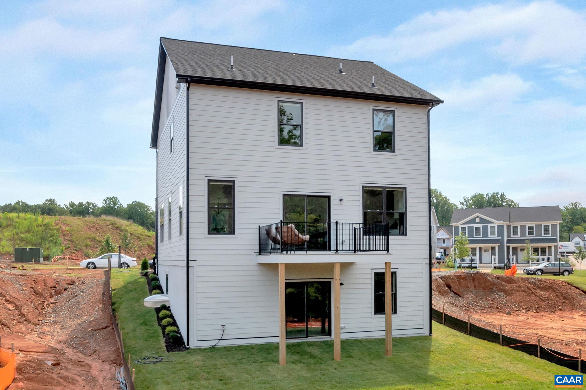 3272 HORIZON RD