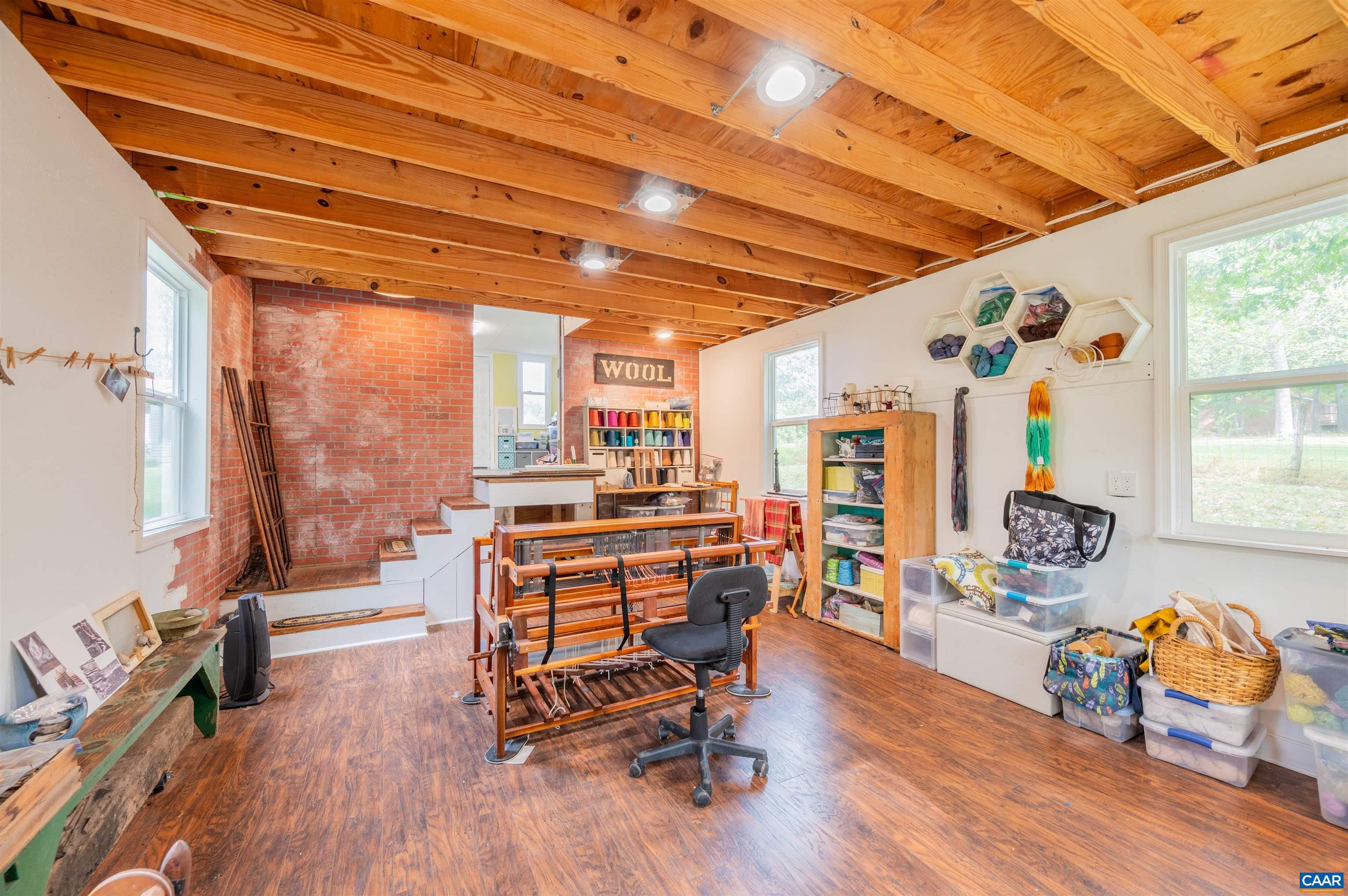459 MINE RD