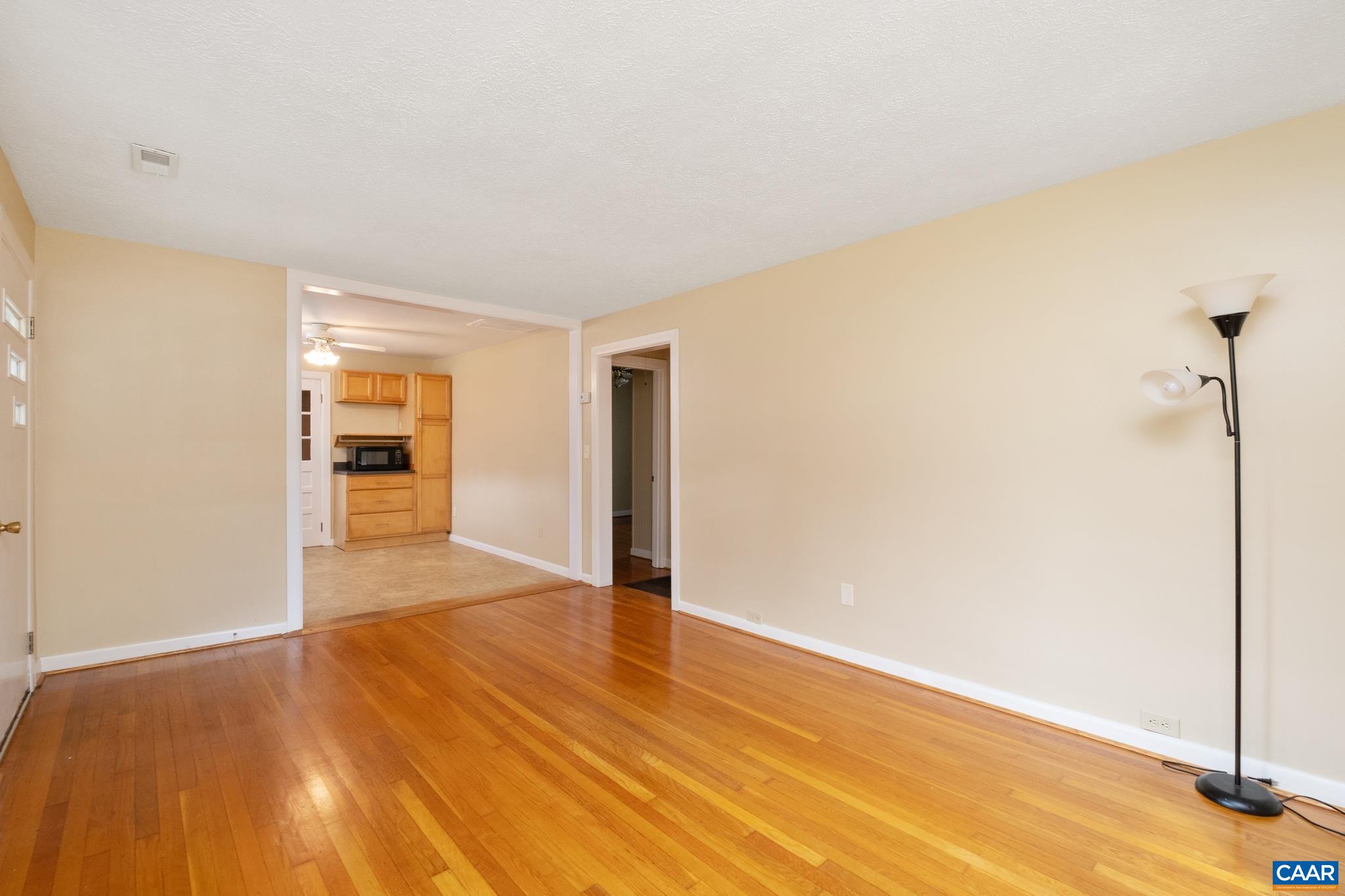 126 ANDERSON LN