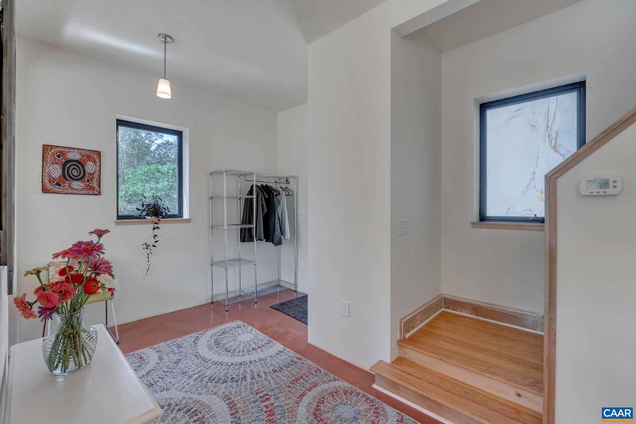 2424 CASTLE ROCK RD