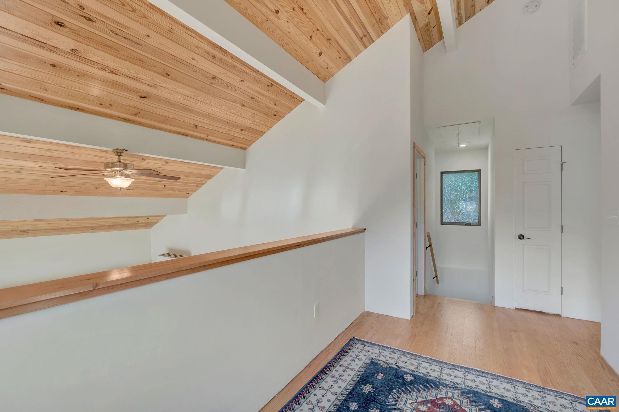 2424 CASTLE ROCK RD