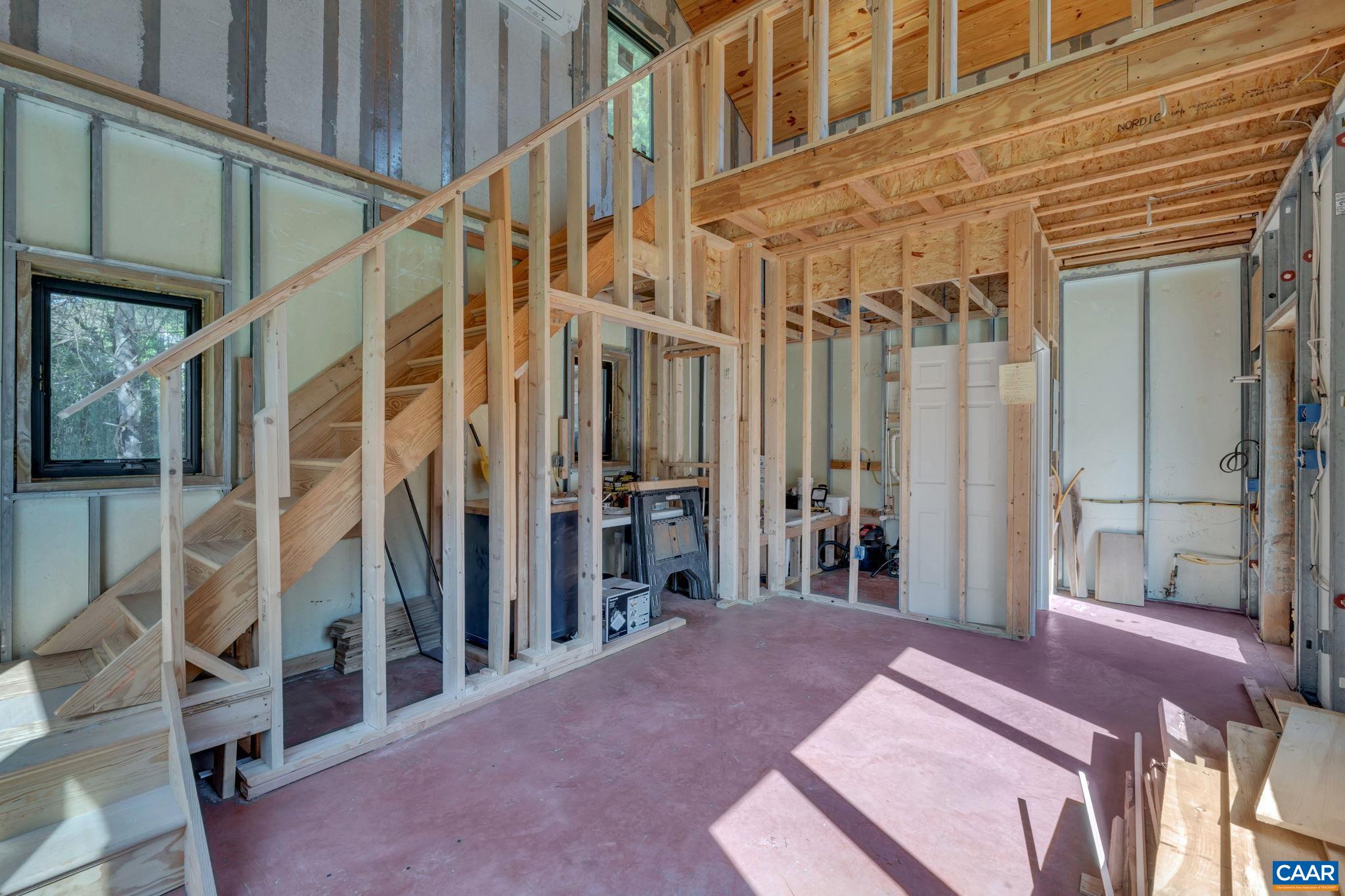 2424 CASTLE ROCK RD