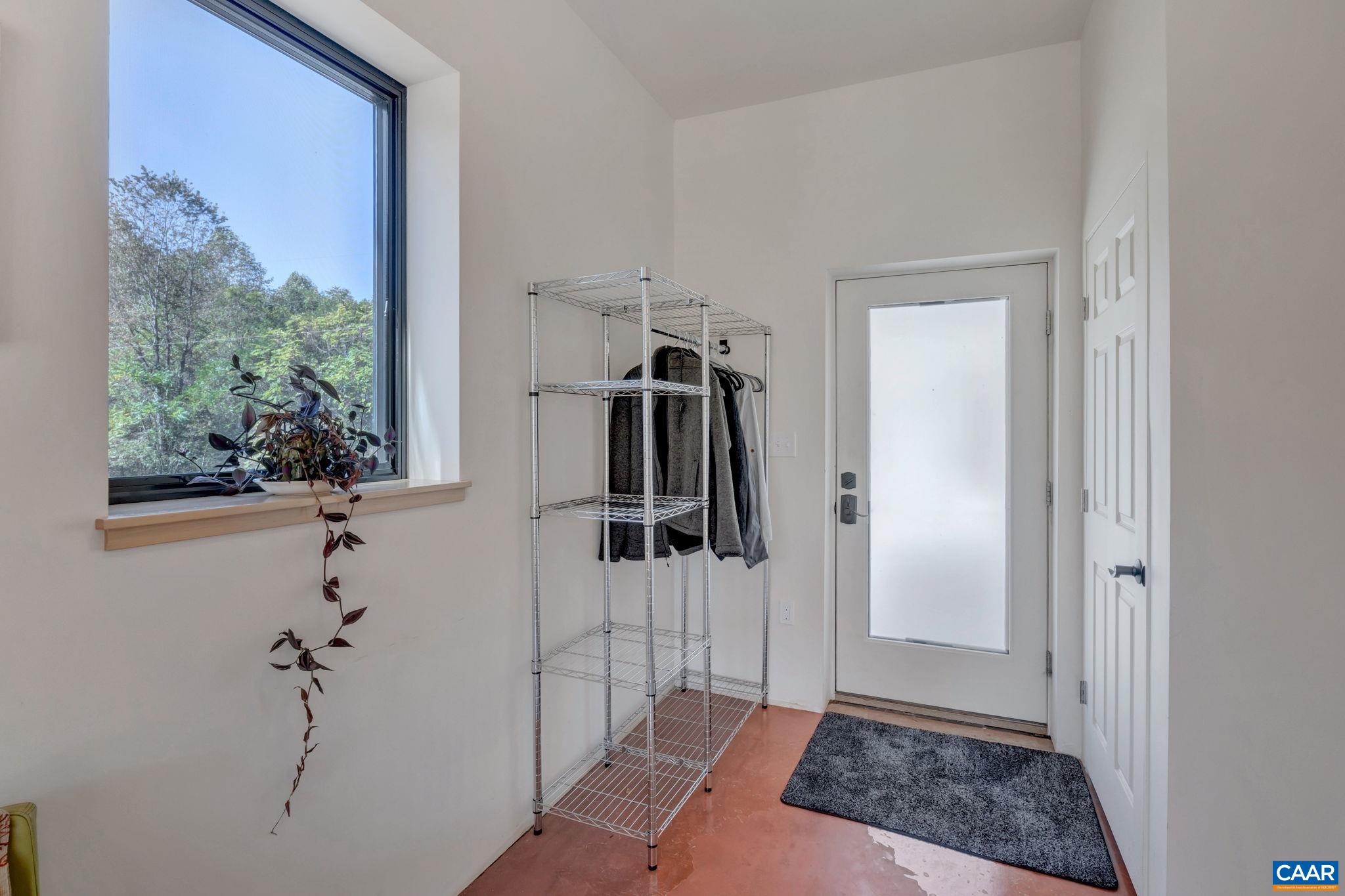 2424 CASTLE ROCK RD