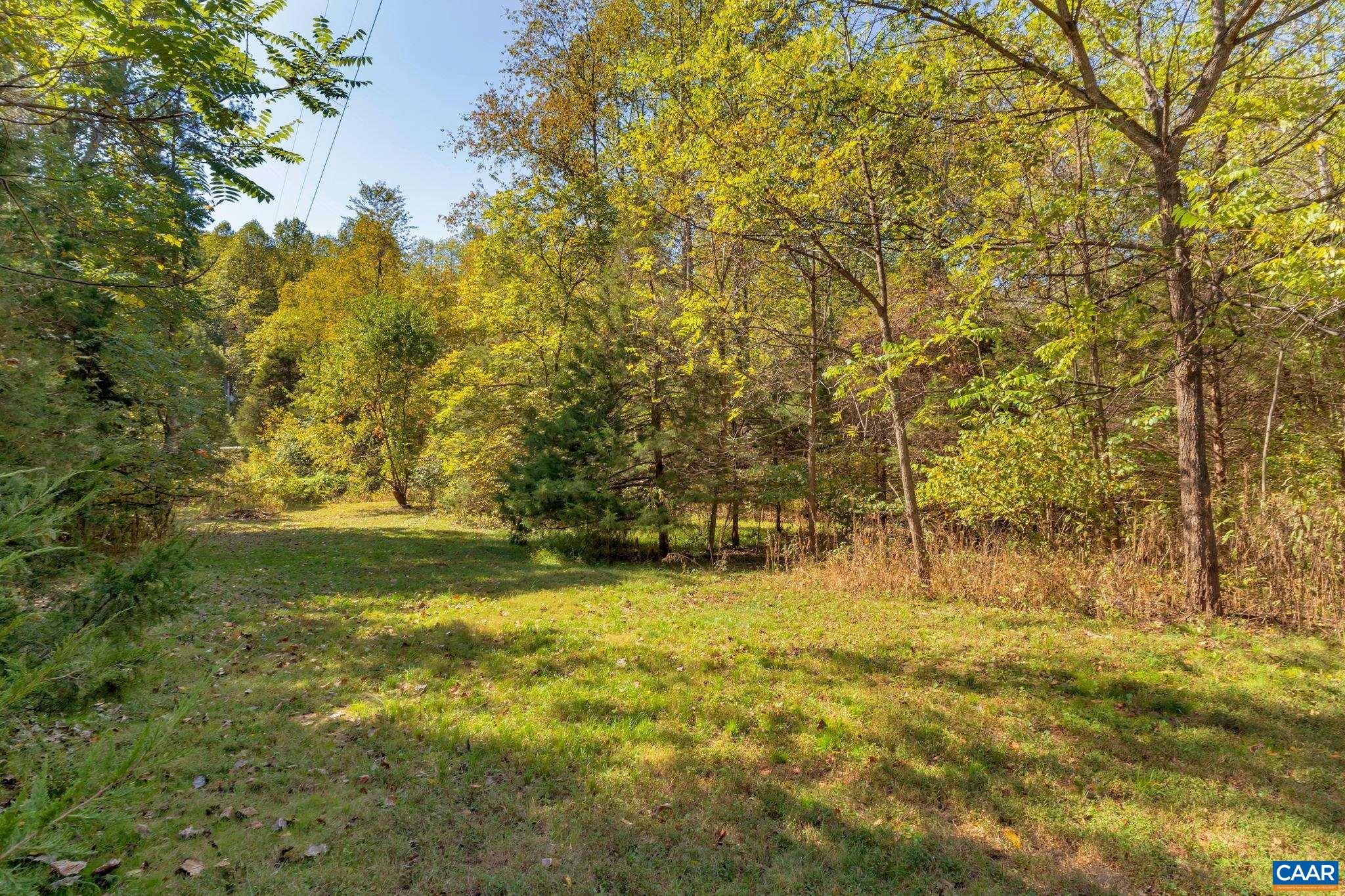 2424 CASTLE ROCK RD