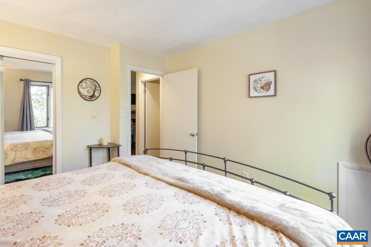 2211 TANNERS RIDGE CONDOS