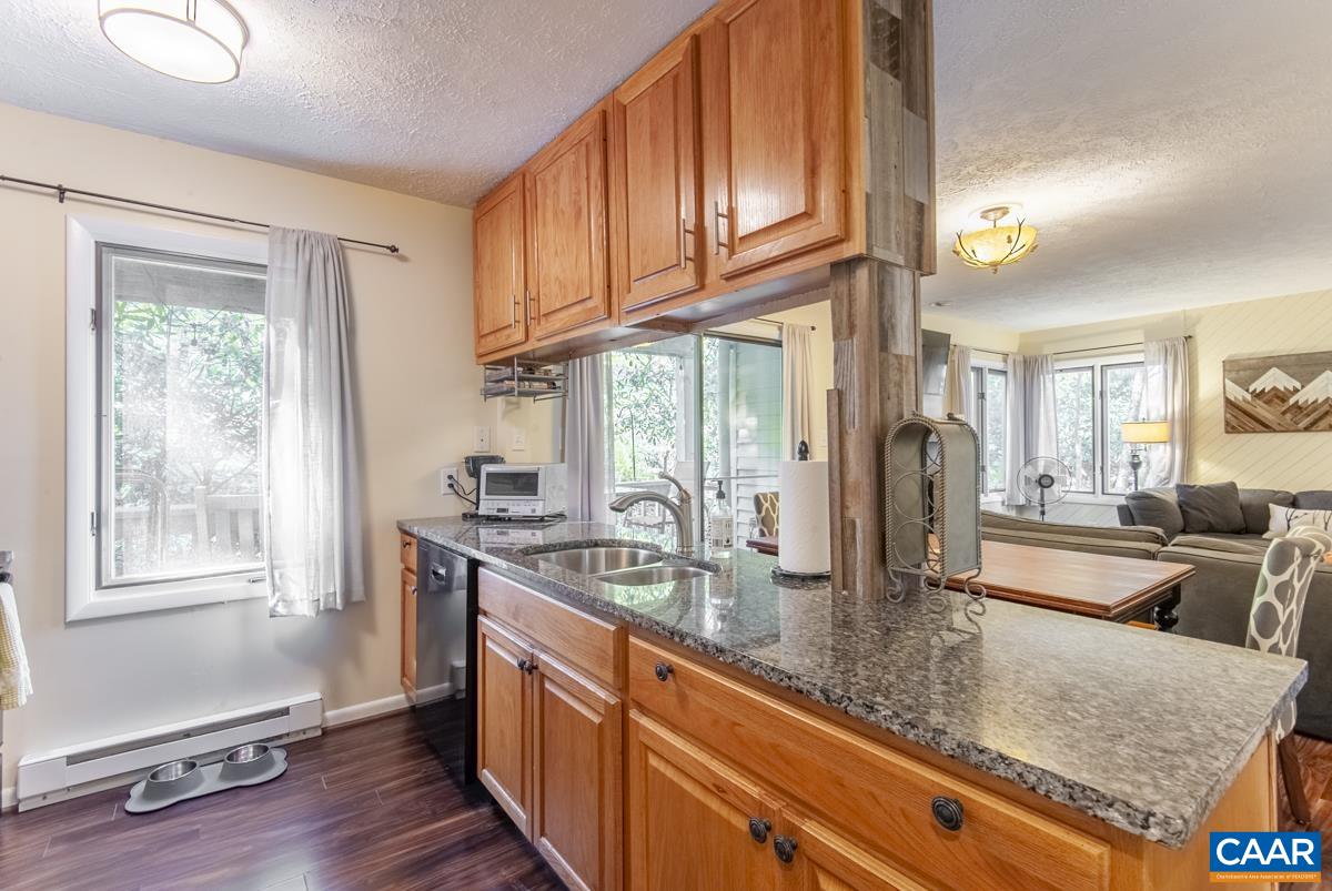 2211 TANNERS RIDGE CONDOS