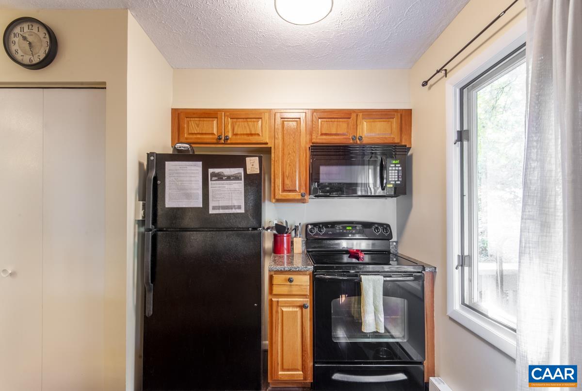 2211 TANNERS RIDGE CONDOS