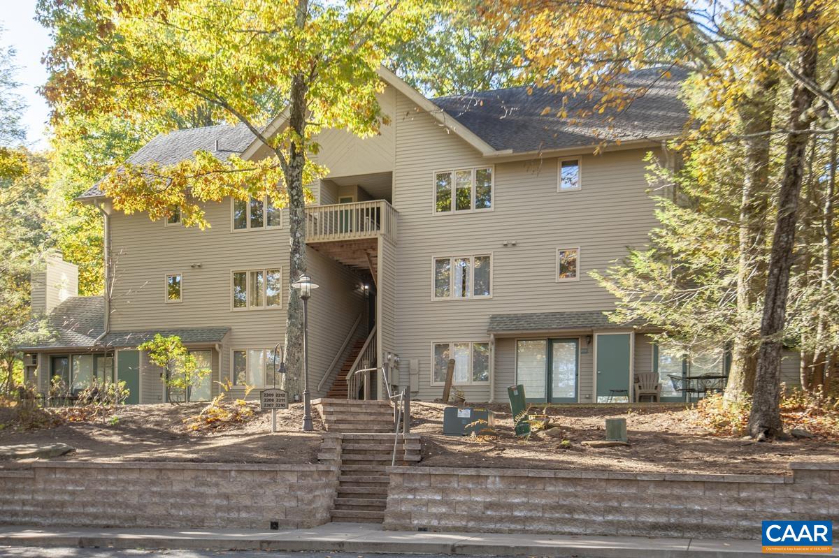 2211 TANNERS RIDGE CONDOS