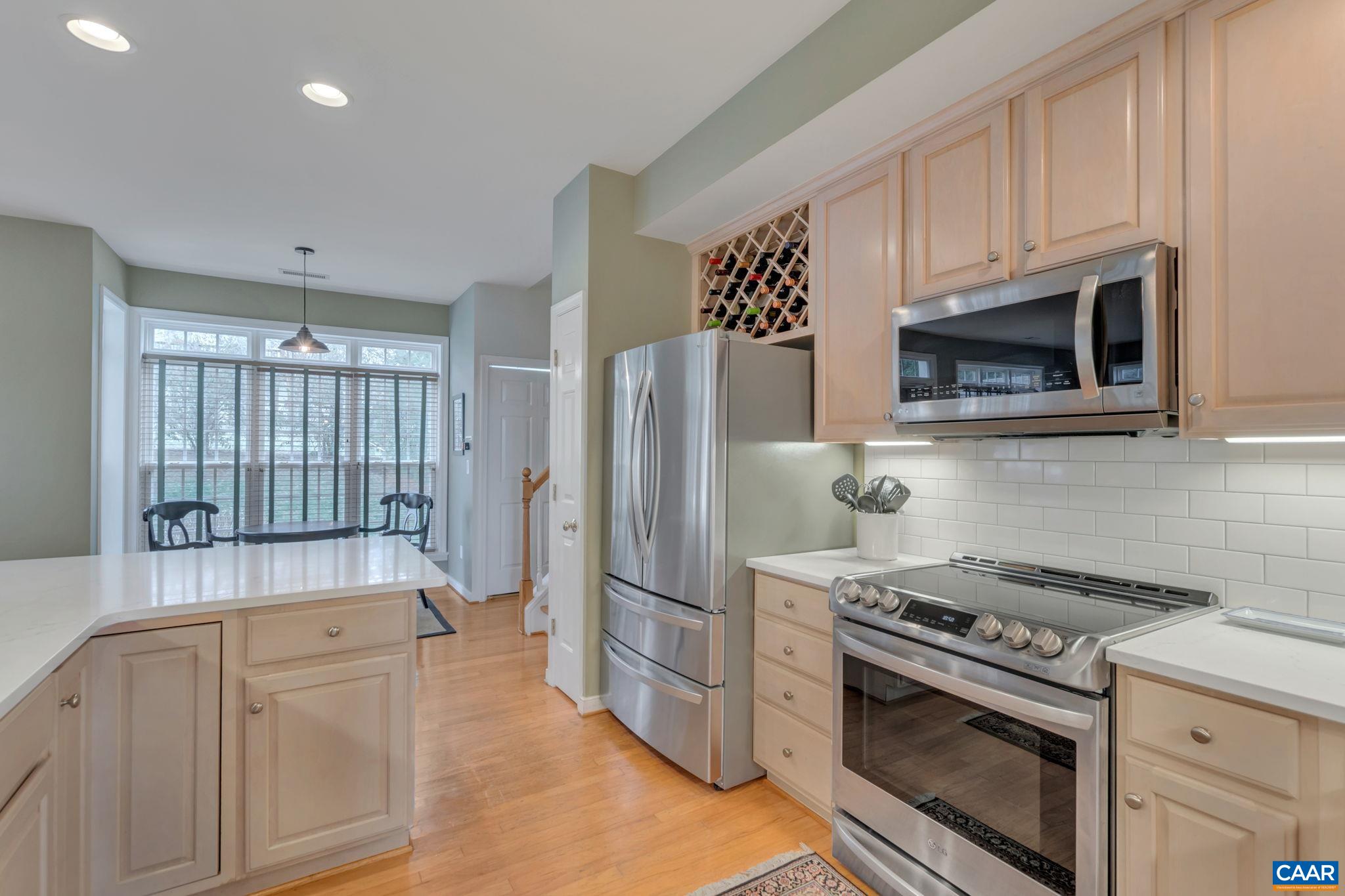 711 RUSSET RD