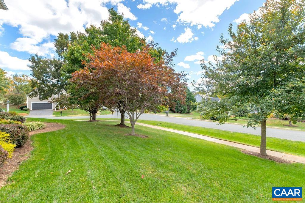 711 RUSSET RD