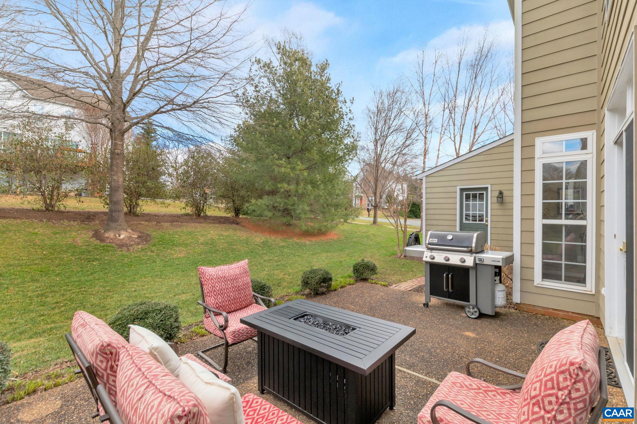 711 RUSSET RD