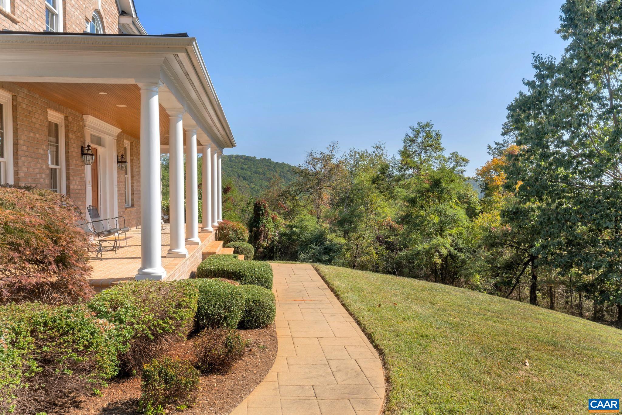5759 SPOTSWOOD TRL